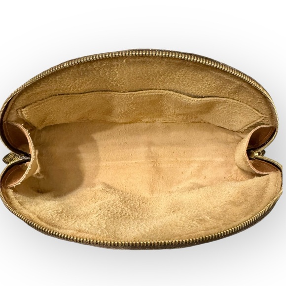 LOUIS VUITTON Authentic Monogram Trousse Demi Ronde Cosmetic Clutch Bag, Vintage - Picture 9 of 11